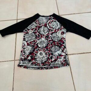 LulaRoe Baseball Style Tee. Childs Size 2